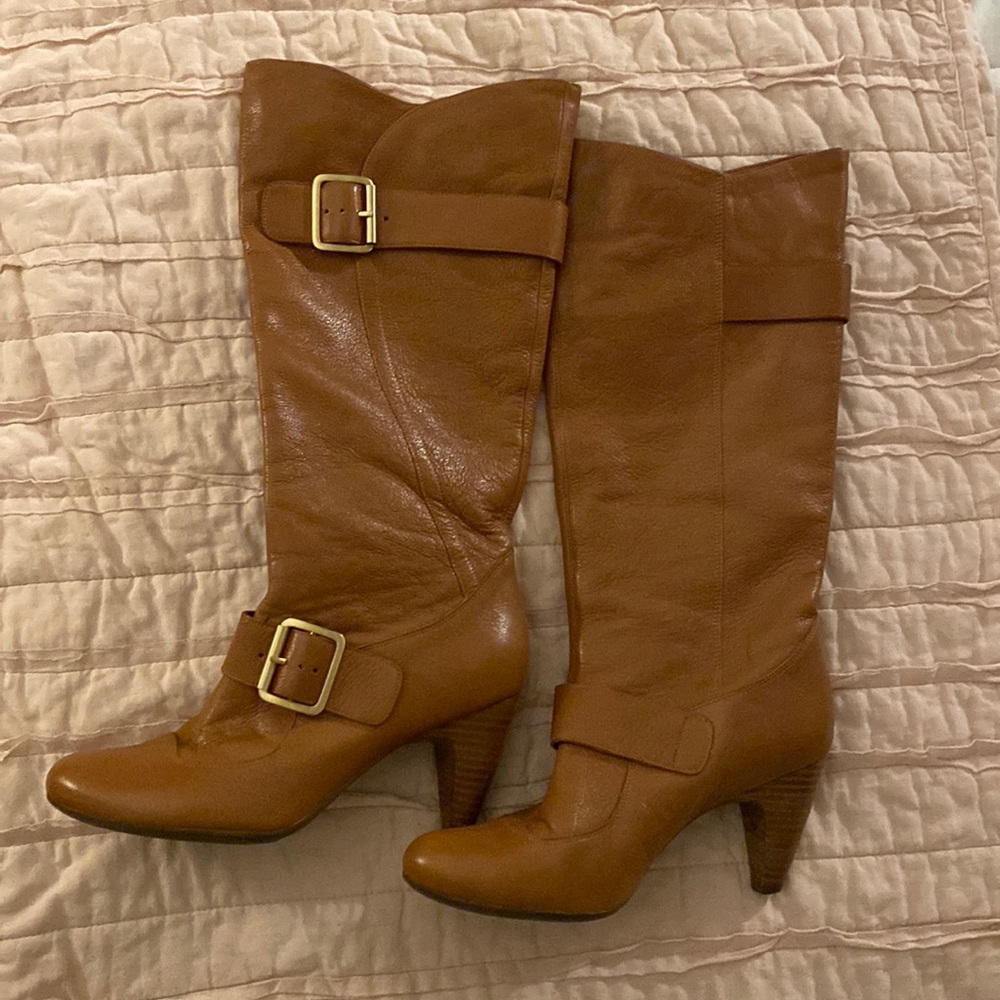 BCBG camel colored leather with heel. Super cute on and really comfortable